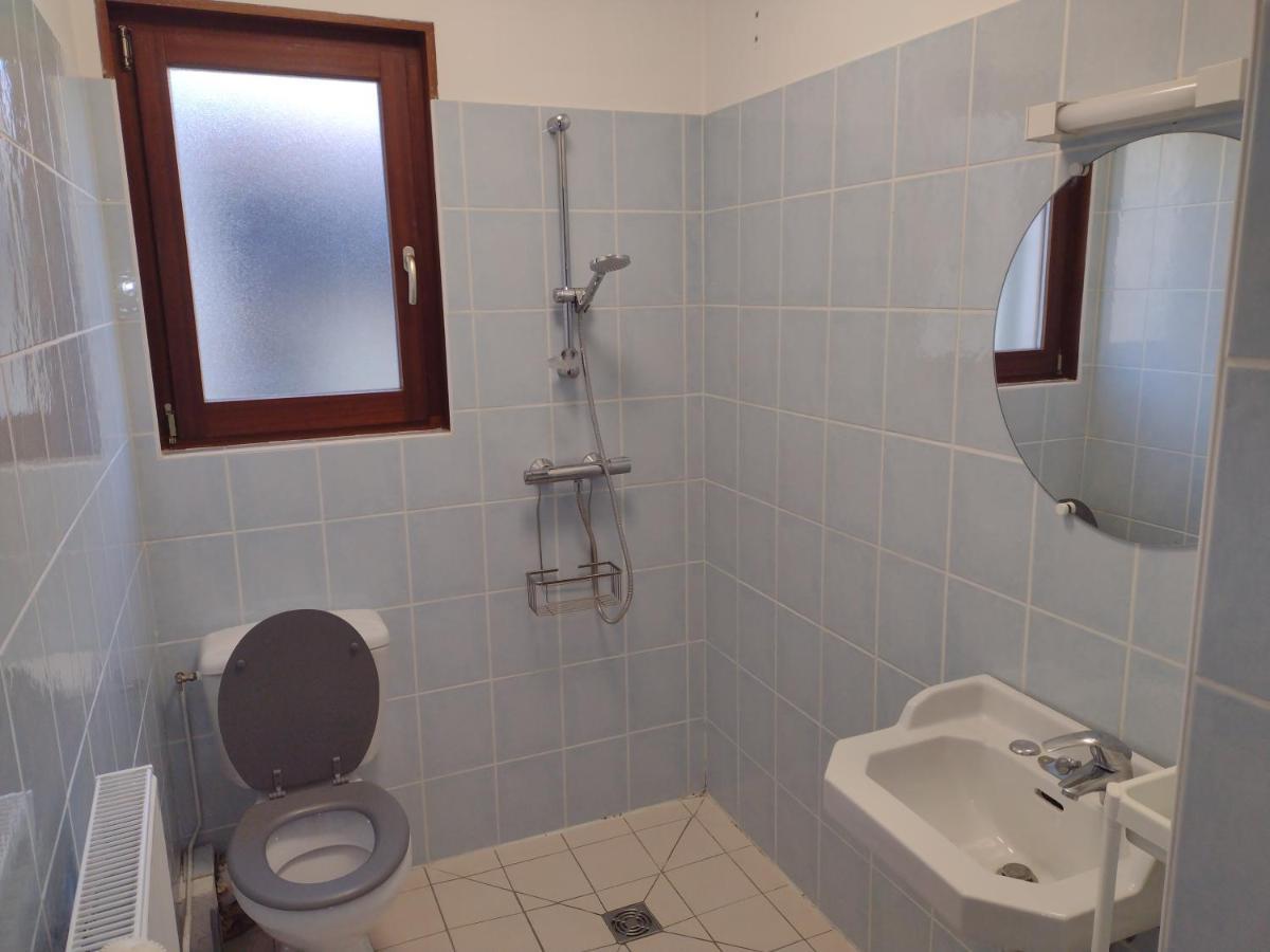 Appartement 1Er Etage Proche Des Termes Bourbonne-les-Bains Exterior foto